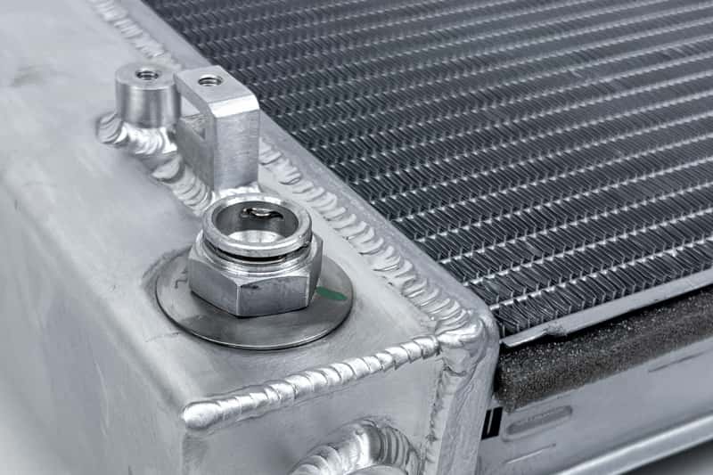 CSF — CSF 05-13 Chevrolet Corvette C6 (Not 11-13 Z06/ZR1/427) High Performance All-Aluminum Radiator
CSF Radiator - view 2