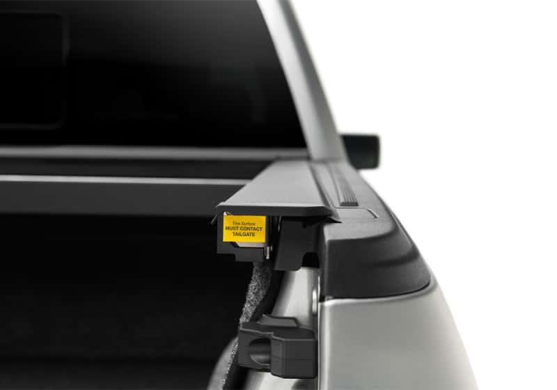 Roll-N-Lock — Roll-N-Lock 2021 Ford F-150 67.1in M-Series Retractable Tonneau Cover
Retractable Cover - view 6