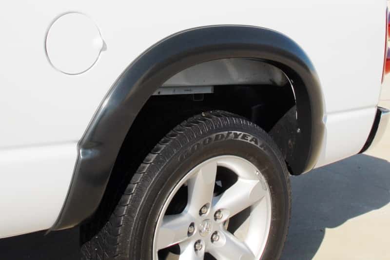 LUND — Lund 19-21 Chevy Silverado 1500 SX-Sport Smooth Elite Series Rear Fender Flares - Black (2 Pc.)
SX-SPORT STYLE 2PC S - view 4