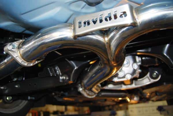Invidia — Invidia 15+ Subaru WRX/STI 4Dr Q300 Twin Outlet Rolled Titanium Burnt Quad Tip Cat-Back Exhaust - view 3