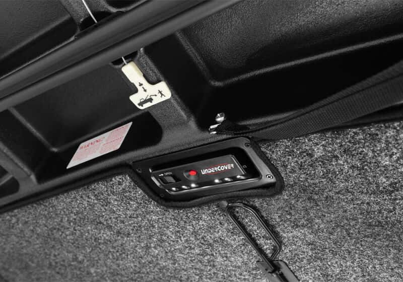 Undercover — UnderCover 2021 Ford F-150 Crew Cab 5.5ft Elite LX Bed Cover - Star White Tricoat
EX 21-25 F150 5ft.7- - view 24
