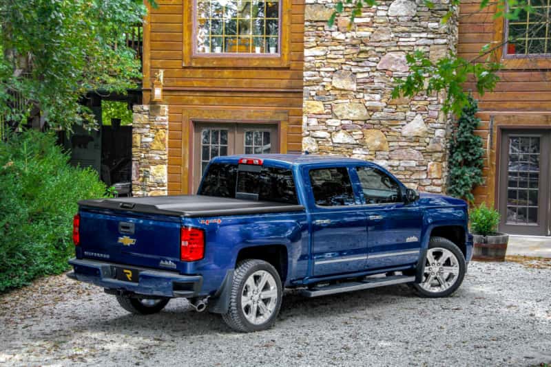 Undercover — UnderCover 24-25 Chevrolet Colorado Elite One Piece Bed Cover - view 4