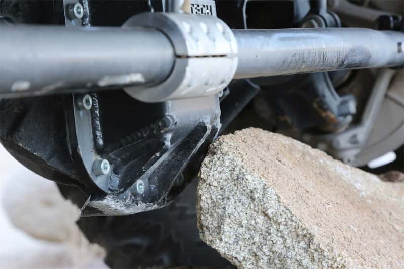 Fabtech — Fabtech Diff Cover Rear M210 Axle - view 3