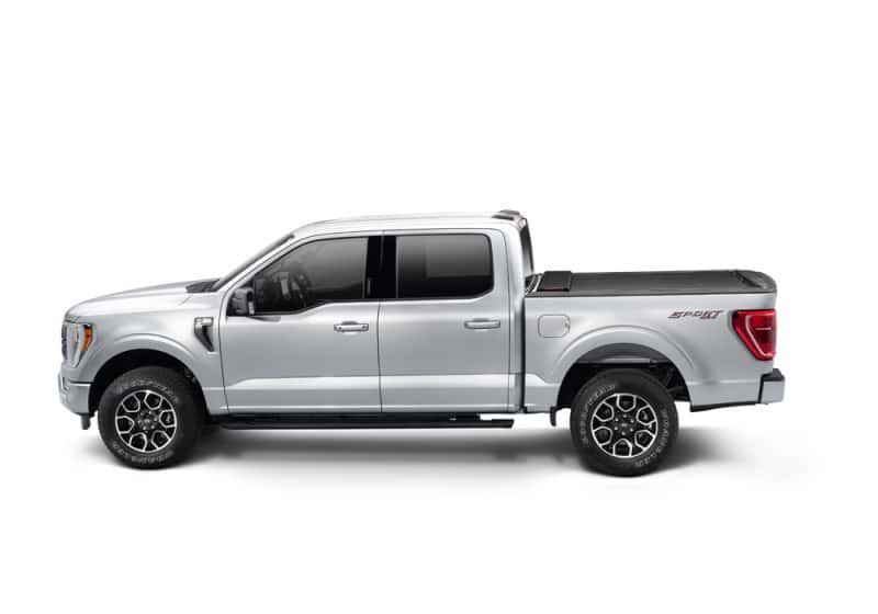 Roll-N-Lock — Roll-N-Lock 2021 Ford F-150 67.1in M-Series Retractable Tonneau Cover
Retractable Cover - view 22