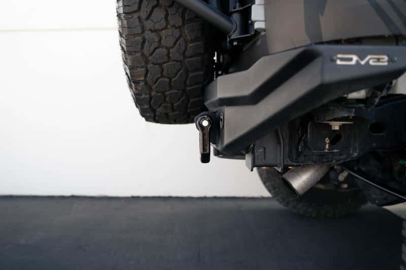 DV8 Offroad — DV8 Offroad Elite Series D-Ring Shackles - Pair (Gray)
Gray D-Rings - view 3