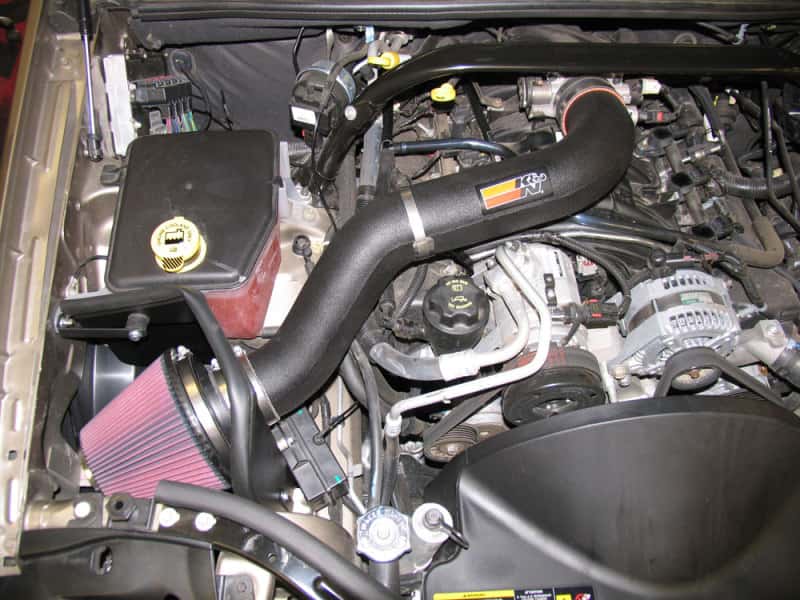 K&N Engineering — K&N 05-06 Jeep Grand Cherokee/Commander 4.7L V8 Performance Intake Kit
Performance Air Inta
Air Intake System - view 4