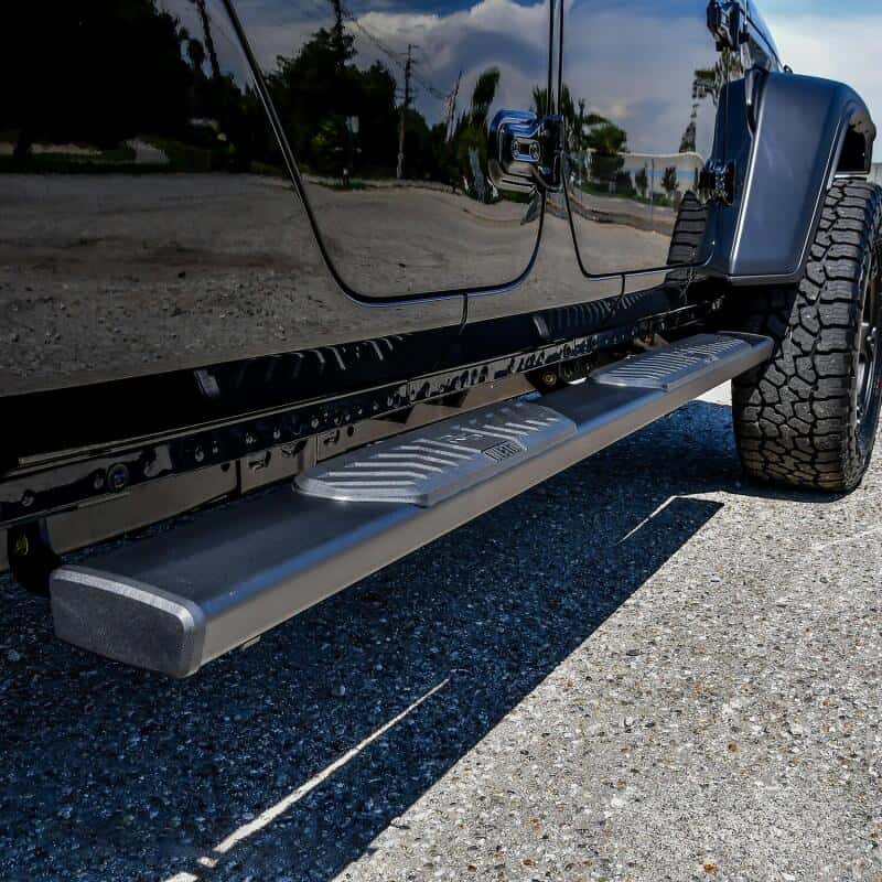 Westin — Westin 2020 Jeep Gladiator R5 Nerf Step Bars - Textured Black
Nerf/Step Bar - view 8