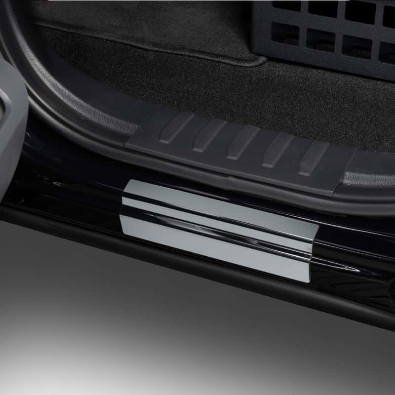Putco — Putco 14-18 GMC Sierra LD - Crew Cab w/ GMC Etching (8pcs) Black Platinum Door Sills
DoorSillProtSet - view 2