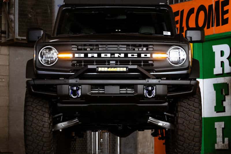 DV8 Offroad — DV8 Offroad 21-22 Ford Bronco Factory Modular Front Bumper Bull Bar - view 6