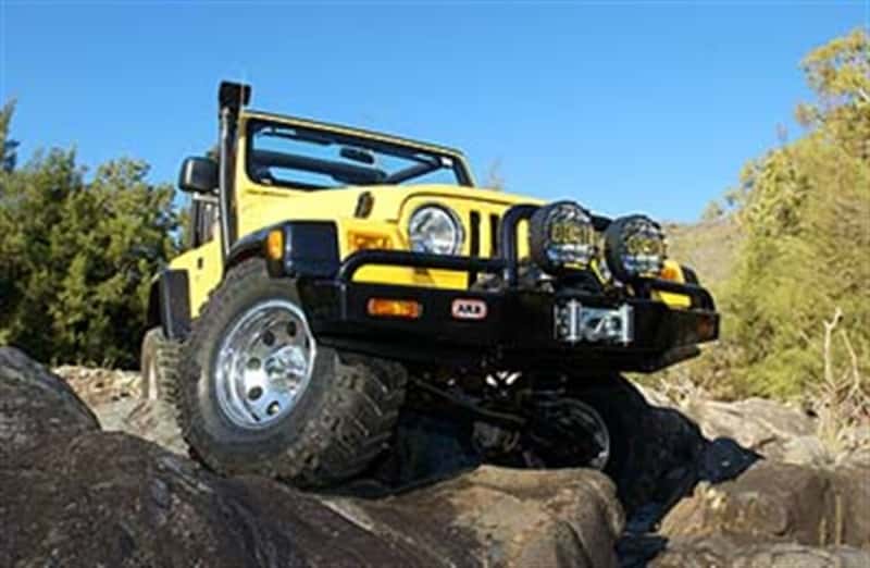 ARB — ARB Winchbar Suit Srs Jeep Tj Wrangler 97-06
Winch Bumper - view 3