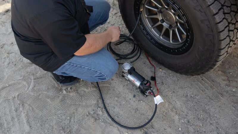 Air Lift — Air Lift Digital Portable Compressor
Portable Compressor - view 10