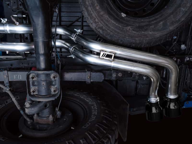 AWE Tuning — AWE 16-22 Toyota Tacoma 0FG Catback Exhaust w/ BashGuard - Dual Diamond Black Tips
0FG Catback - view 8