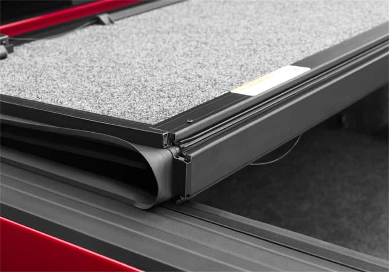 Undercover — UnderCover 14-18 Chevy Silverado 1500 (19 Legacy) 6.5ft Ultra Flex Bed Cover - Black Textured - view 7