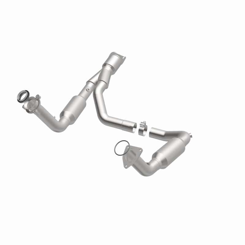 Magnaflow — MagnaFlow Conv Direct Fit 07-09 Chevy Trailblazer SS 6.0L V8
California - view 27