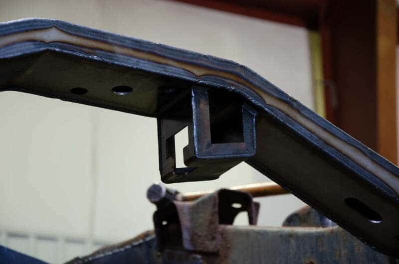 RustBuster — RustBuster 99-13 Chevy Silverado 1500 / GMC Sierra 1500 Rear Leaf Spring Shackle - view 9
