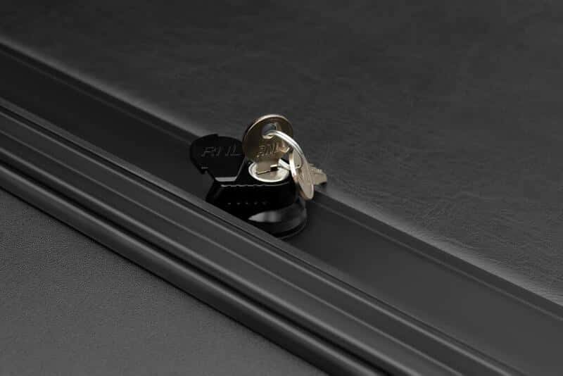 Roll-N-Lock — Roll-N-Lock 19-23 RAM 1500 w/o Swing Gate Tailgate SB 76.3in M-Series Retractable Tonneau Cover
Retractable Cover - view 12