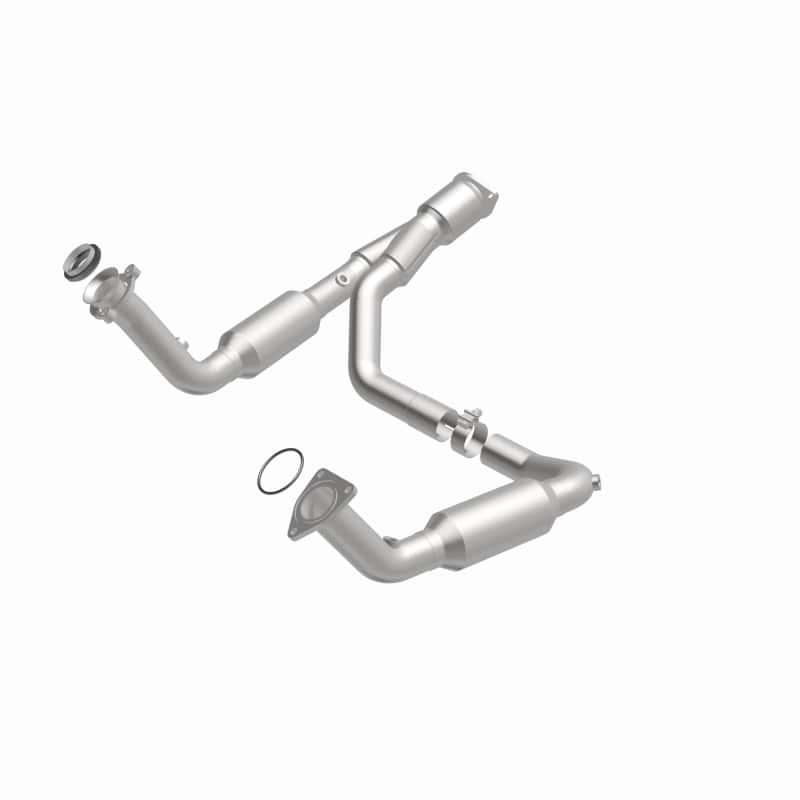 Magnaflow — MagnaFlow Conv Direct Fit 07-09 Chevy Trailblazer SS 6.0L V8
California - view 7