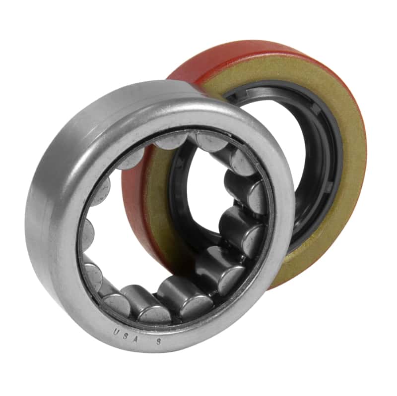 Yukon Gear & Axle — Yukon Gear R1563TAV Axle Bearing and Seal Kit / Torringtonbrand / 2.250in OD / 1.400in ID
Axle bearing & seal 
Axle bearing/seal - view 4
