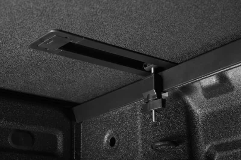 Extang — Extang 14-18 Chevy/GMC Silverado/Sierra 1500 (6ft. 7in. Bed) Solid Fold ALX - view 10