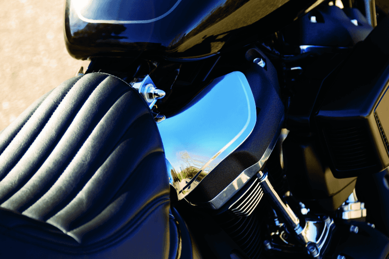 Kuryakyn — Kuryakyn Saddle Shields Heat Deflectors 18-Up Softail Models Smoke - view 2