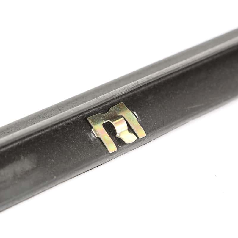 OMIX — Omix Outer Glass Seal RH 97-06 Jeep Wrangler
Door Window Seal - view 4