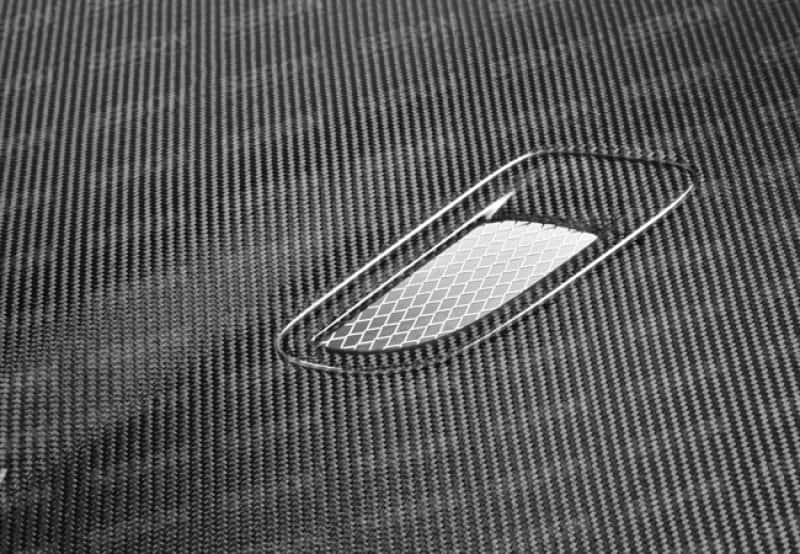 Seibon — Seibon 10-12 BMW E92 2DR LCI BM Style Carbon Fiber Hood - view 3