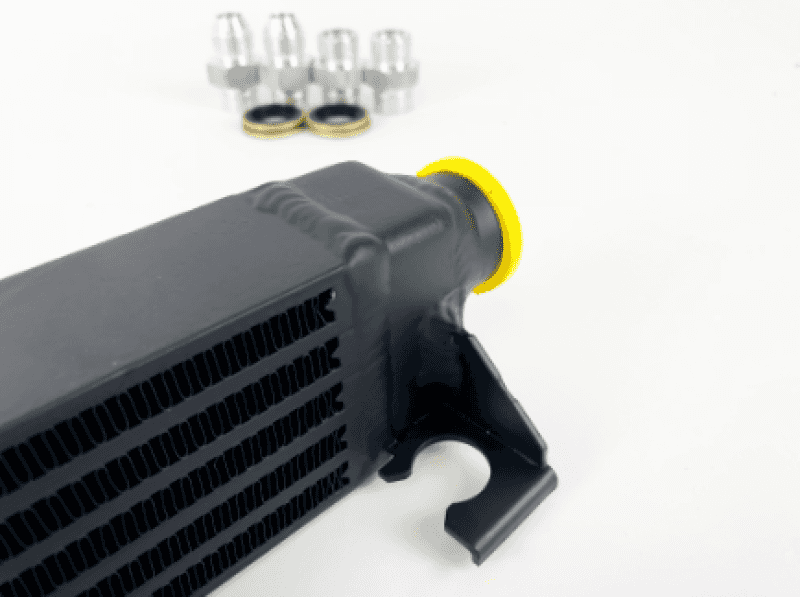 CSF — CSF 82-94 BMW 3 Series (E30) High Performance Oil Cooler w/-10AN Male & OEM Fittings
CSF Oil Cooler
8092
 - view 2