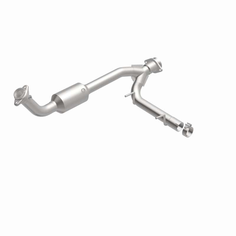 Magnaflow — MagnaFlow Conv Direct Fit 05-06 Lincoln Navigator 5.4L w/ 3in Main Piping
OEM Grade
OEM - view 6