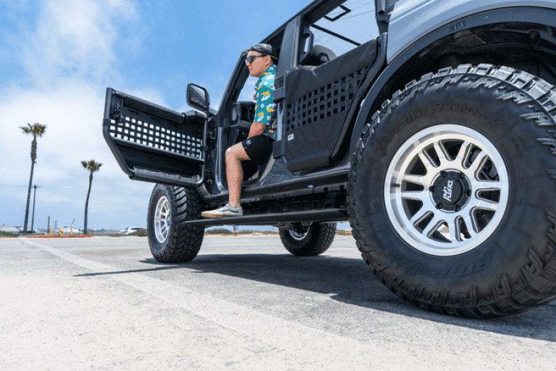 Body Armor 4x4 — Body Armor 4x4 21-24 Ford Bronco 4DR E-Power Board Steps - Black
E-Steps - view 4