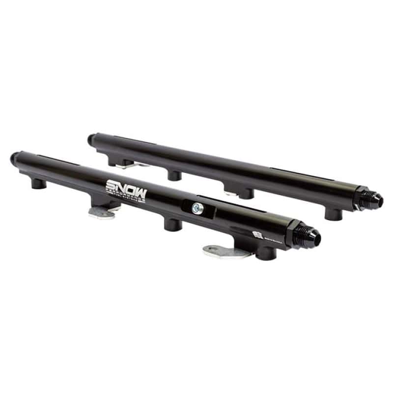 Snow Performance — Snow 2005+ Hemi 6.4L Factory Height Injectors Return Style Billet Fuel Rail Kit
Fuel Rail Kit - view 1
