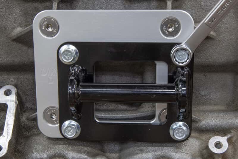 UMI Performance — UMI LS to LT Engine Conversion Brackets
Engine Brackets - view 4