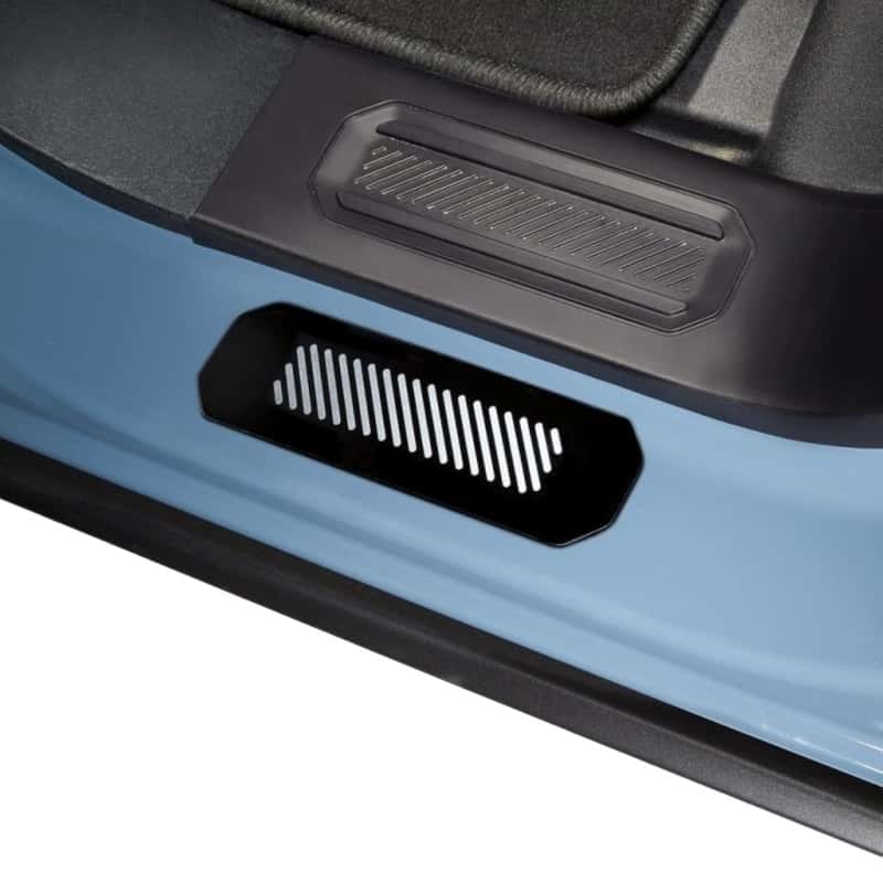Putco — Putco 21-23 Ford Bronco w/Bronco Etching (4pcs) Black Platinum Door Sills - view 2