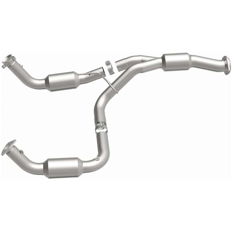 Magnaflow — Magnaflow 12-14 Chevrolet Silverado 2500 HD 6.0L Direct Fit Converter
California - view 5