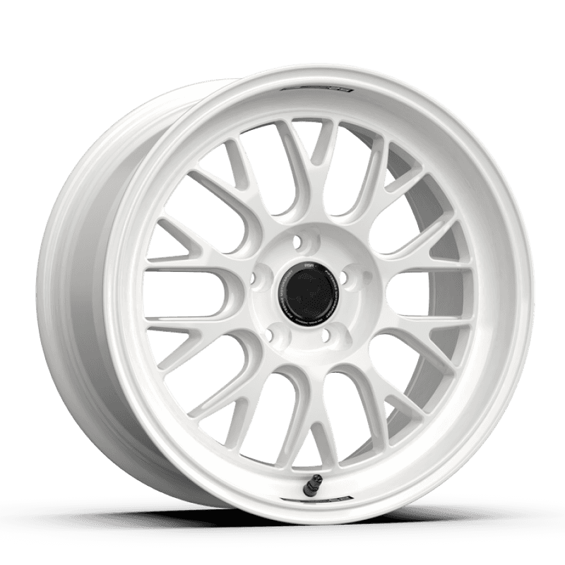 fifteen52 — fifteen52 Holeshot RSR 18x9.5 5x114.3 38mm ET 73.1mm Center Bore Rally White - view 1