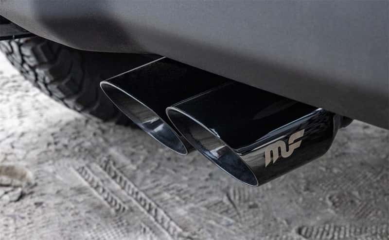 Magnaflow — MagnaFlow 21-22 Jeep Wrangler V8 6.4L Street Series Cat-Back Exhaust w/ Black Tips - view 2