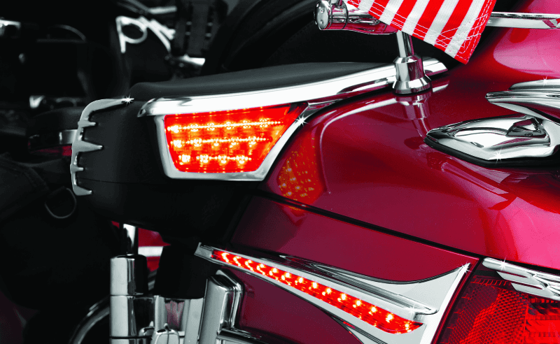 Kuryakyn — Kuryakyn L.E.D. Passenger Armrest Trim With Turn Signal 06-17 GL1800 Chrome - view 2