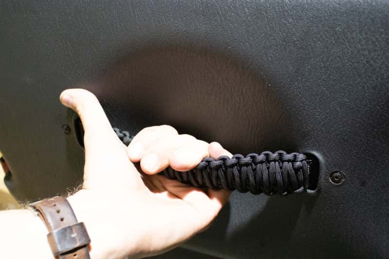 Fishbone Offroad — Fishbone Offroad 97-06 Jeep Wrangler Paracord Door Handles - Black - view 7