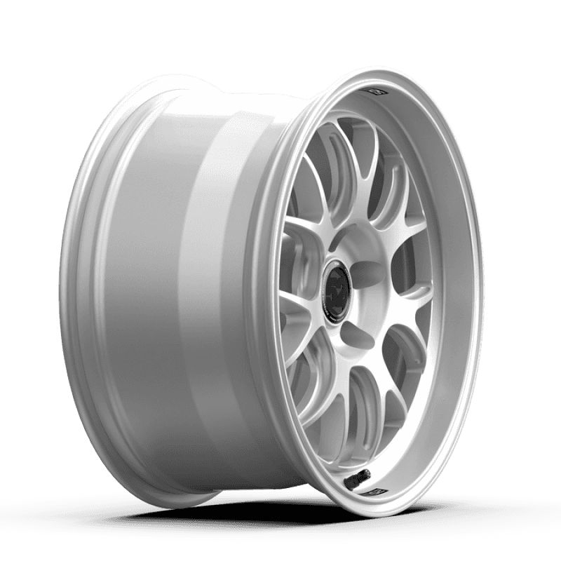 fifteen52 — fifteen52 Apex RSR 18x9.5 5x120 22mm ET 72.56mm Center Bore Radiant Silver - view 3