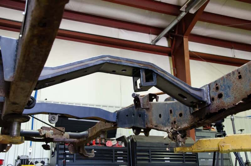 RustBuster — RustBuster 99-13 Chevy Silverado 1500 / GMC Sierra 1500 Rear Leaf Spring Shackle - view 8