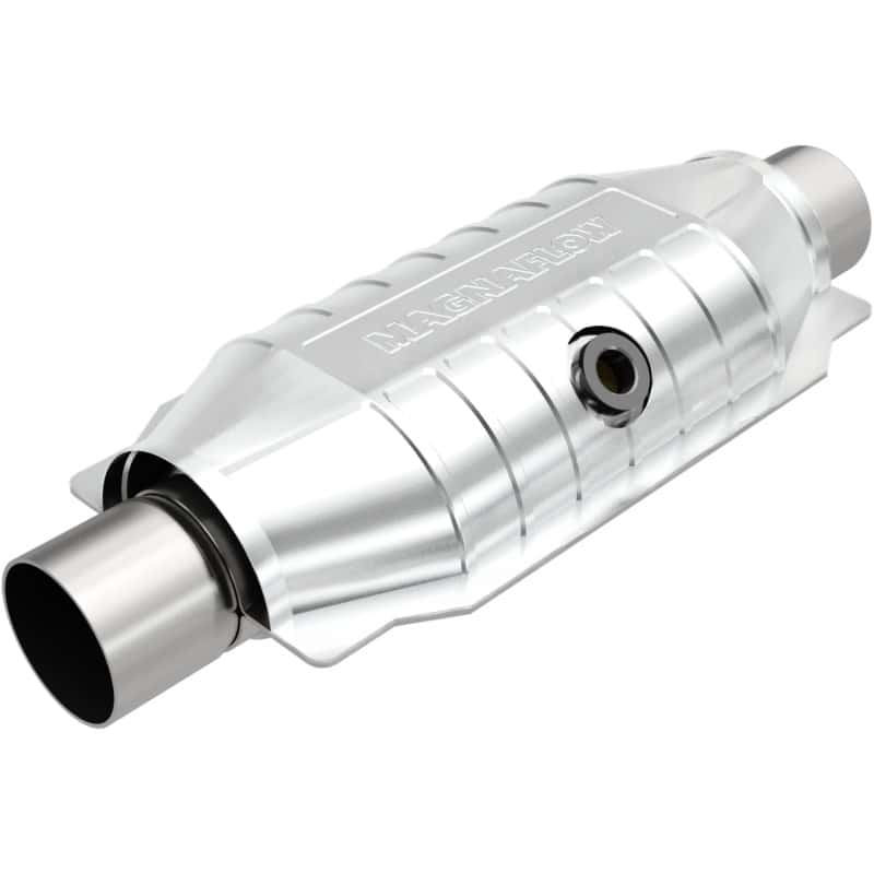 Magnaflow — Magnaflow Conv Univ 2.50 Mid O2 Rear
California - view 2