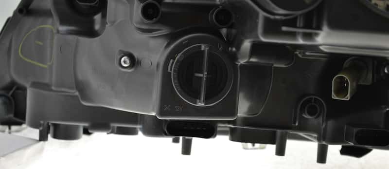 Hella — Hella 2007-2007 Mercedes-Benz GL320 Headlight Assembly - view 9
