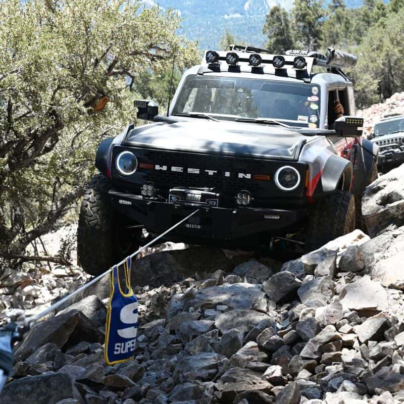 Superwinch — Superwinch 10000 LBS 12V DC 3/8in x 54ft Synthetic Rope Scorpion 10000SR Winch - Black Powdercoat
Winch - view 5