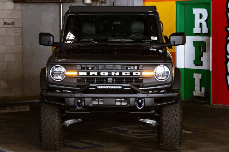DV8 Offroad — DV8 Offroad 21-22 Ford Bronco Factory Modular Front Bumper Bull Bar - view 5