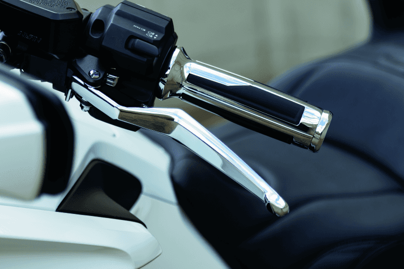 Kuryakyn — Kuryakyn Omni Grips Chrome - view 3