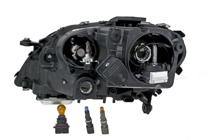 Hella — Hella 2009-2011 Mercedes-Benz ML320 AMG Bi-Xenon Headlight Assembly - view 7