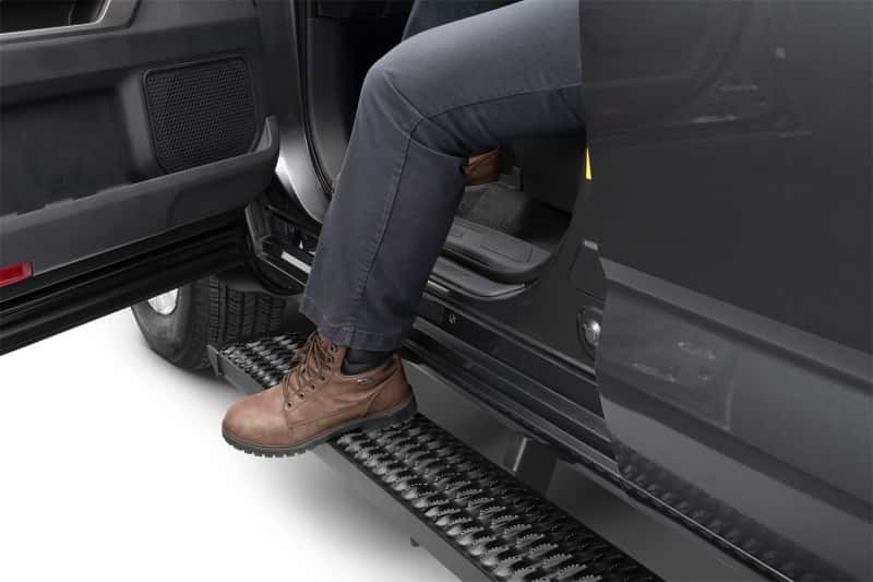 N-Fab — N-Fab Growler Fleet 2022 Toyota Tundra CC - Cab Length - Tex. Black
Grwlr22-25TunCrwMxTX - view 4