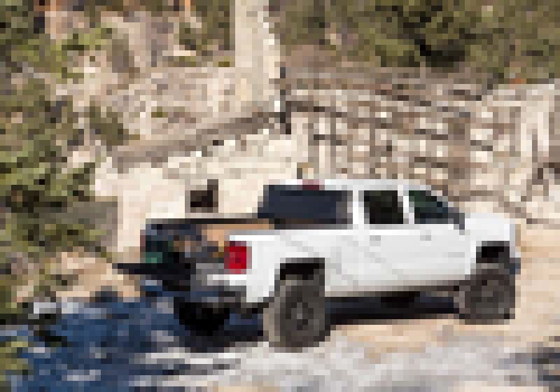 BAK — BAK 19-20 Chevy Silverado 5ft 8in Bed (New Body Style) BAKFlip G2 - view 4