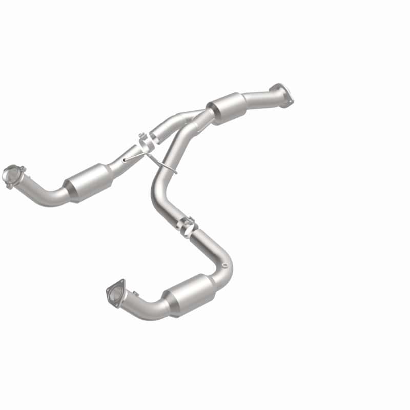 Magnaflow — Magnaflow 12-14 Chevrolet Silverado 2500 HD 6.0L Direct Fit Converter
California - view 8