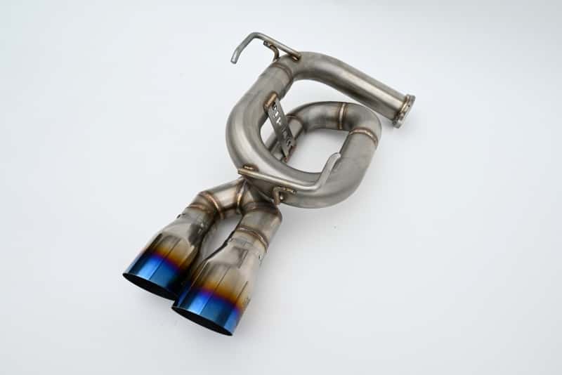Invidia — Invidia 22+ Subaru WRX Twin Loop 3.5in. Single Layer T.I Tip Axle-Back Exhaust - view 2