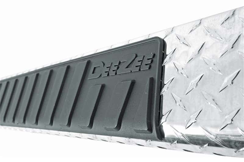 Dee Zee — Dee Zee Universal Tubes - 6In Oval - Black Tread Aluminum (RegCab)
Nerf/Step Bar - view 4